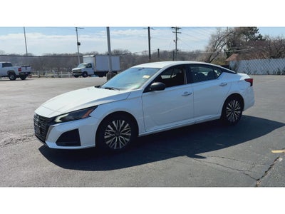 2025 Nissan Altima SV FWD