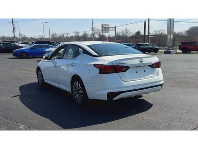 2025 Nissan Altima SV FWD