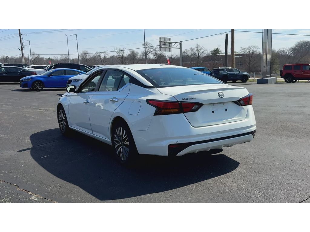 2025 Nissan Altima SV FWD