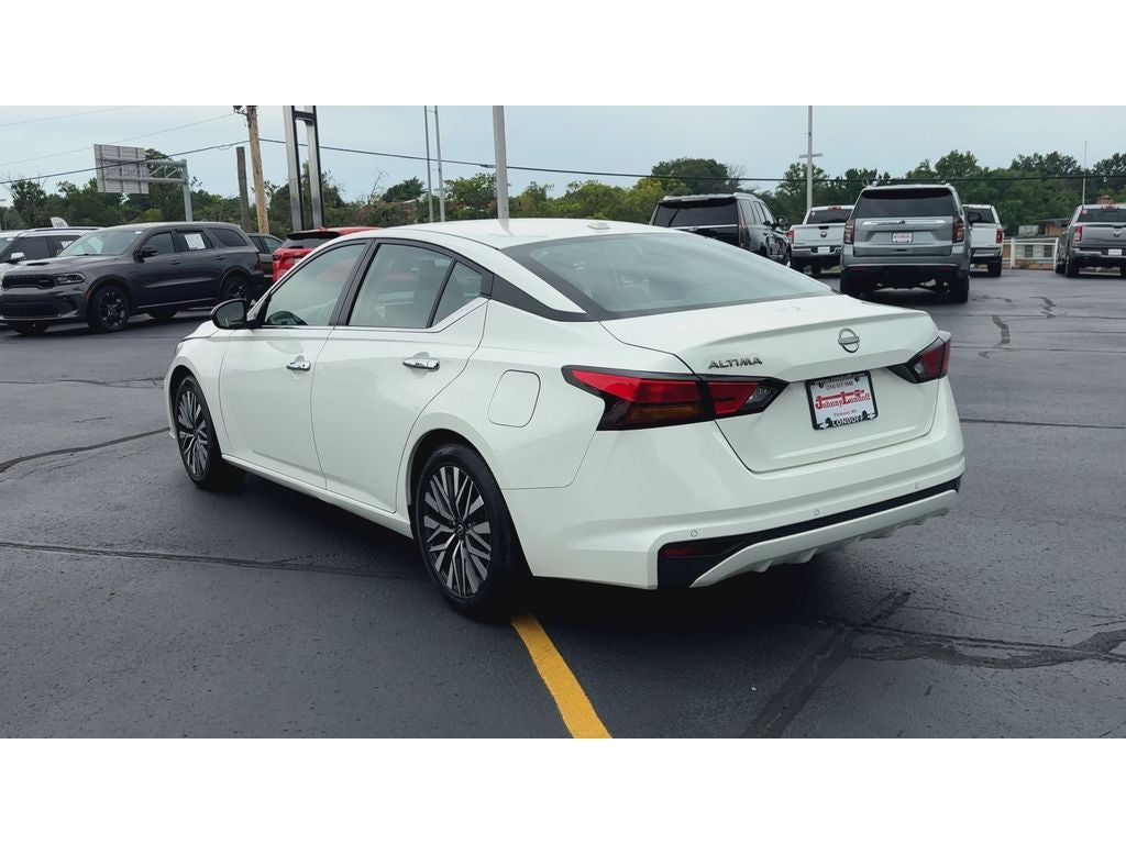 2025 Nissan Altima SV FWD