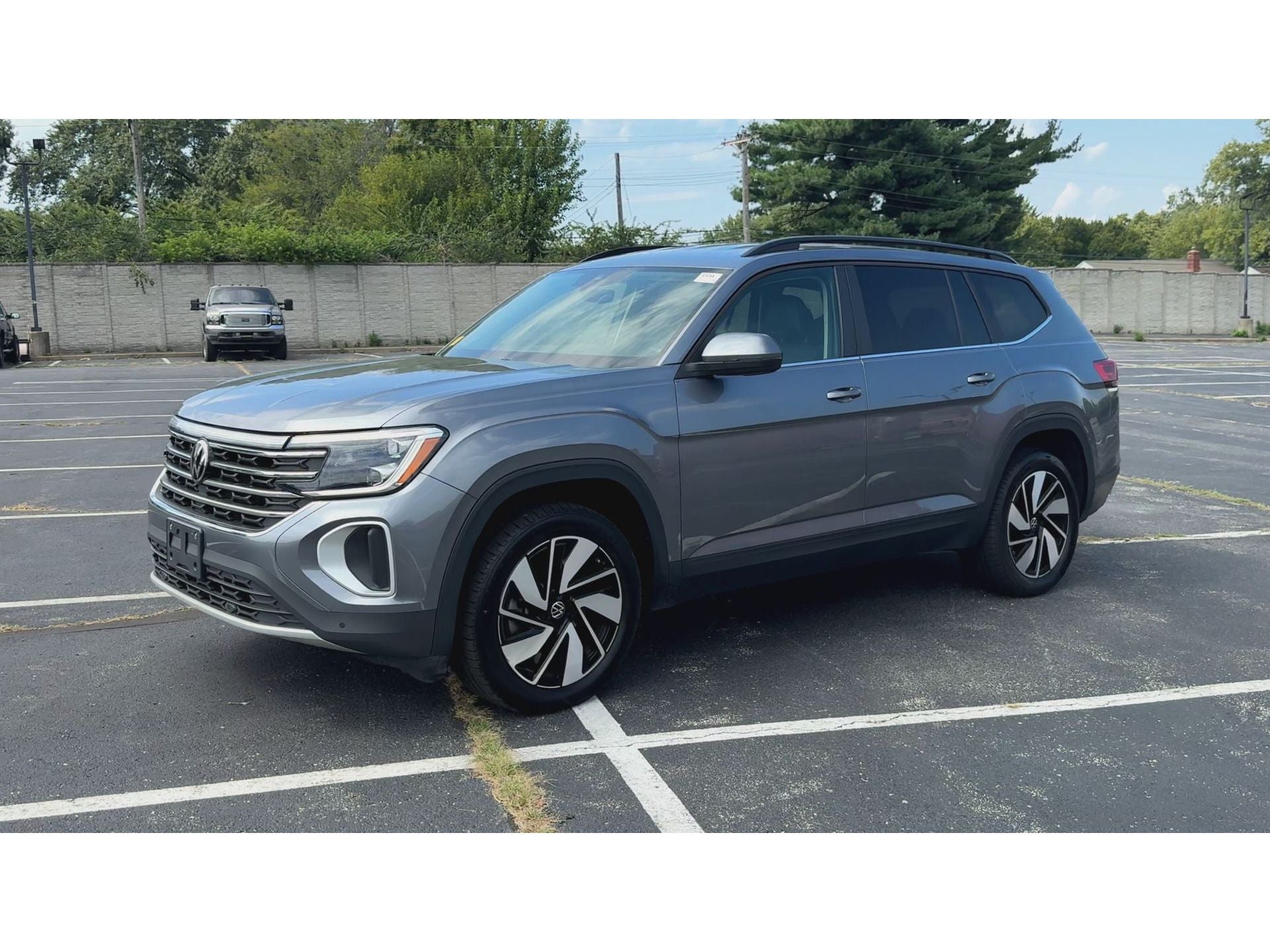 2024 Volkswagen Atlas 2.0T SE w/Technology