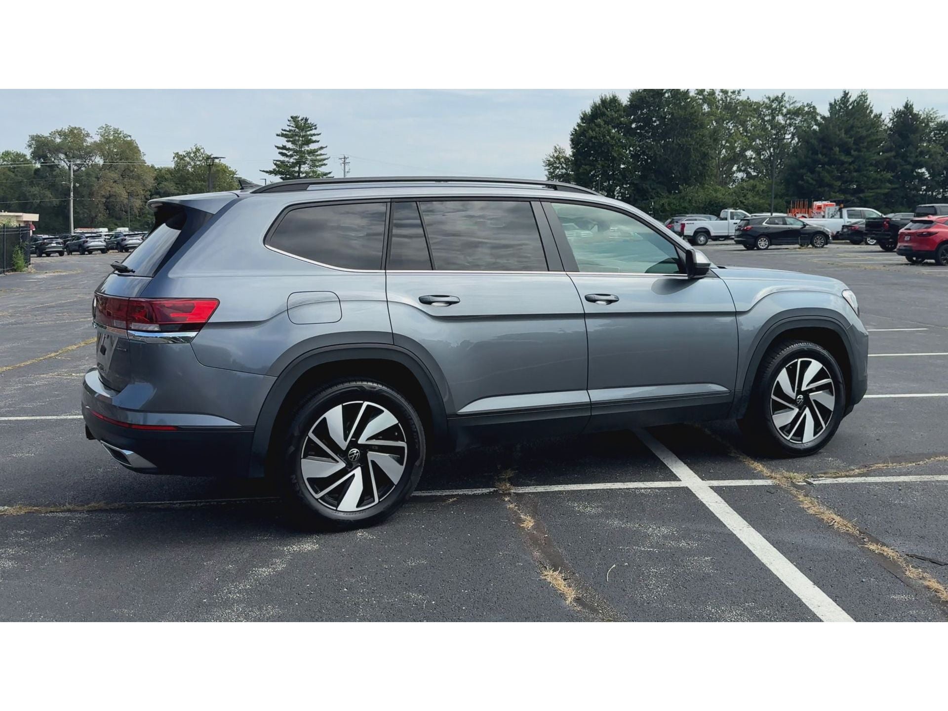2024 Volkswagen Atlas 2.0T SE w/Technology
