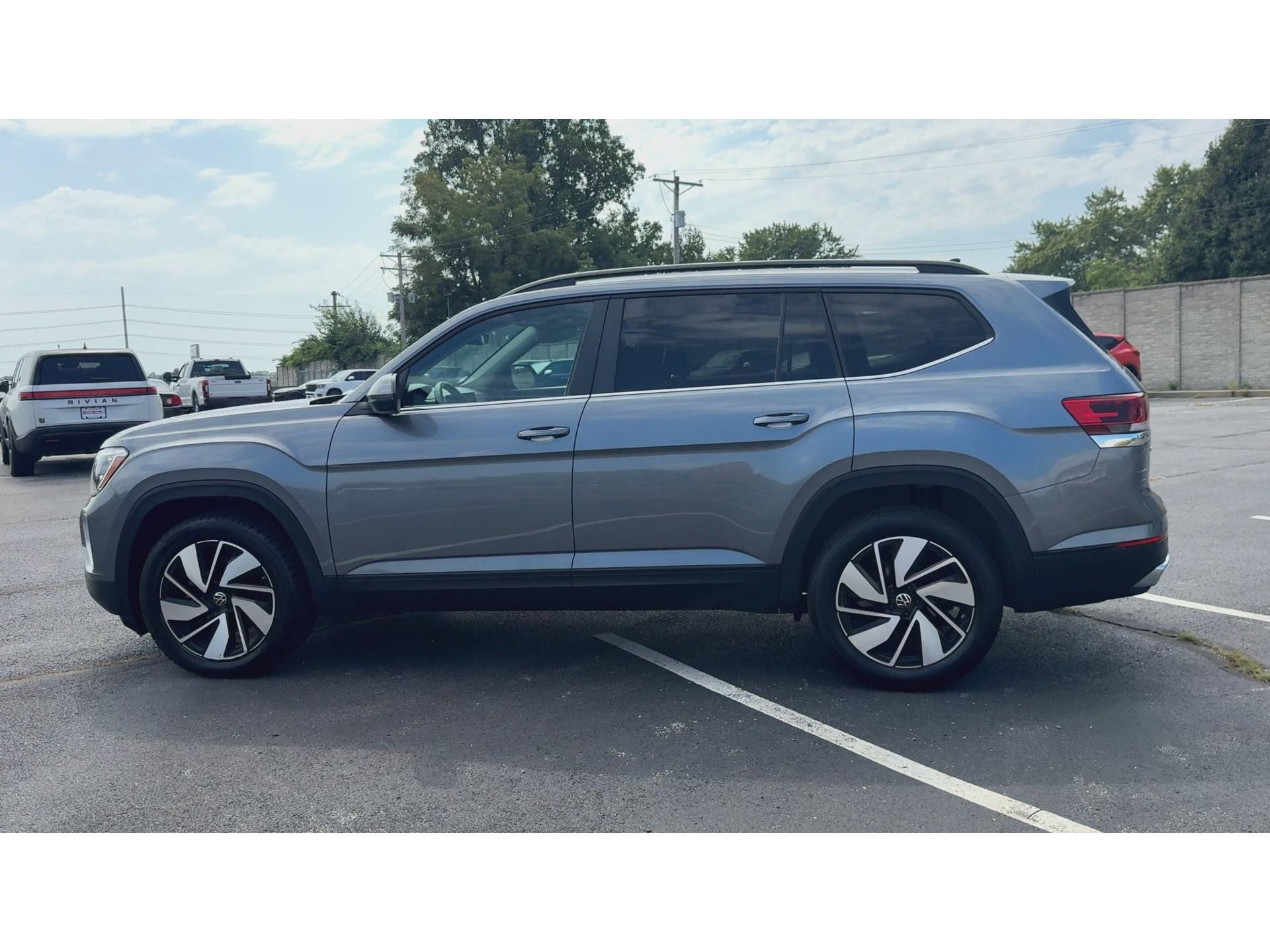 2024 Volkswagen Atlas 2.0T SE w/Technology
