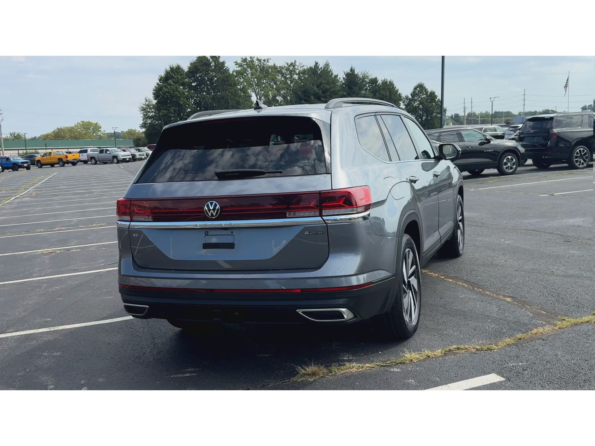 2024 Volkswagen Atlas 2.0T SE w/Technology
