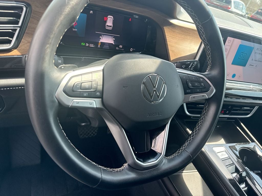 2025 Volkswagen Atlas 2.0T SE w/Technology