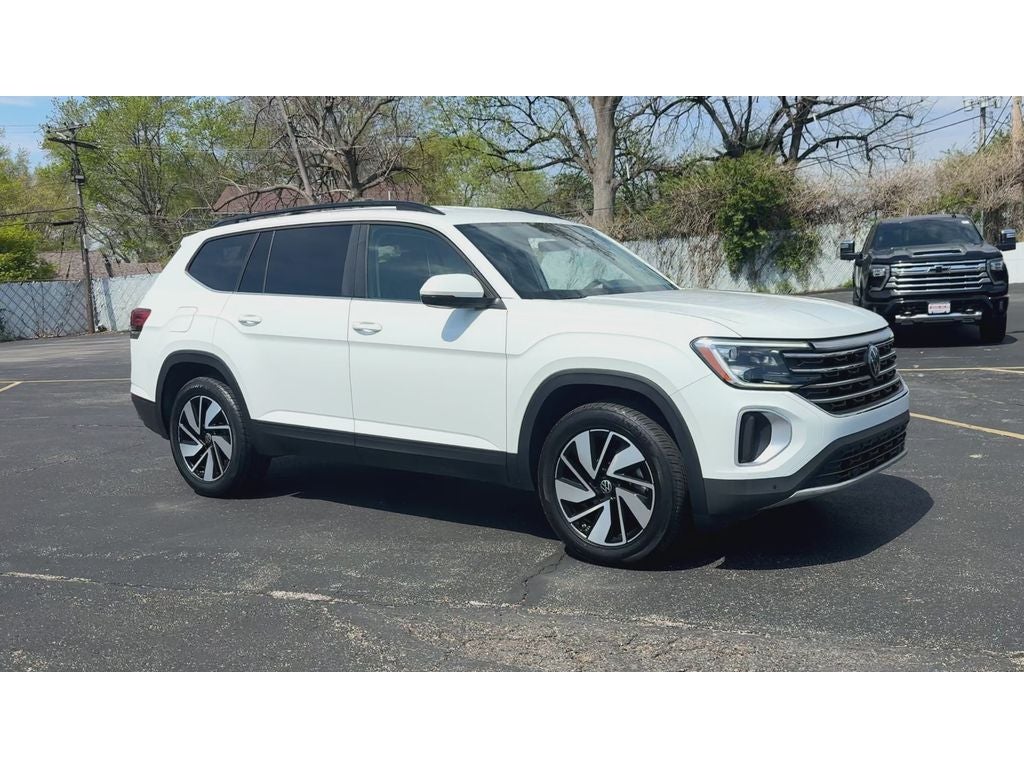 2025 Volkswagen Atlas 2.0T SE w/Technology