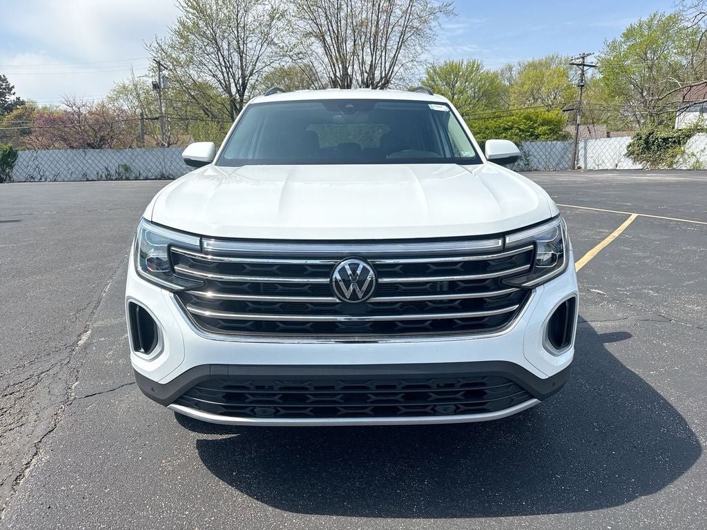 2025 Volkswagen Atlas 2.0T SE w/Technology