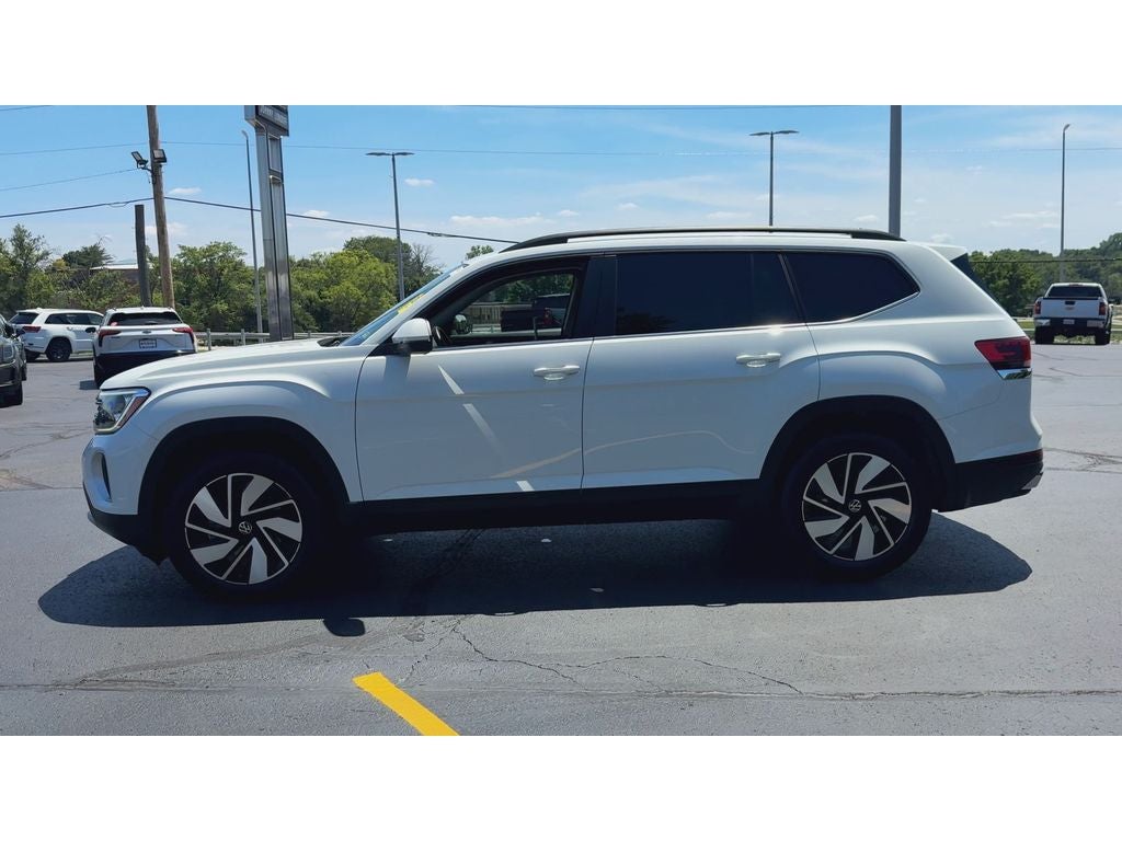 2025 Volkswagen Atlas 2.0T SE w/Technology