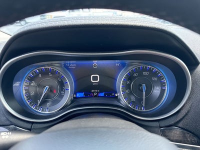 2022 Chrysler 300 Touring L