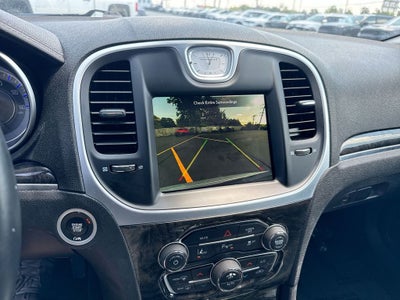 2022 Chrysler 300 Touring L