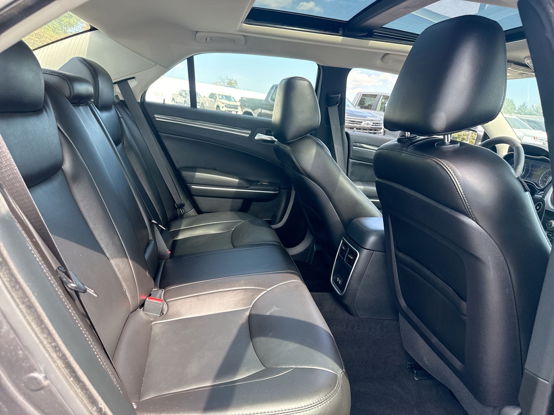 2022 Chrysler 300 Touring L