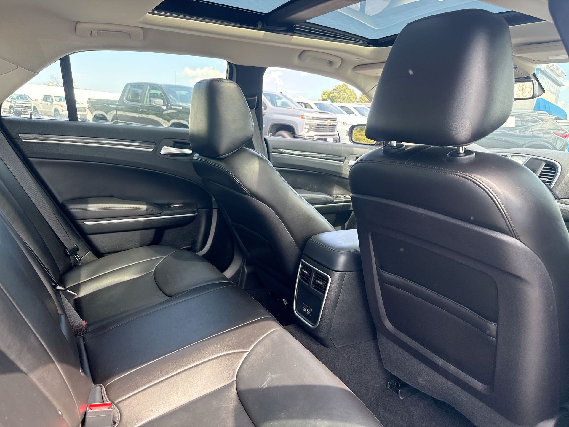 2022 Chrysler 300 Touring L