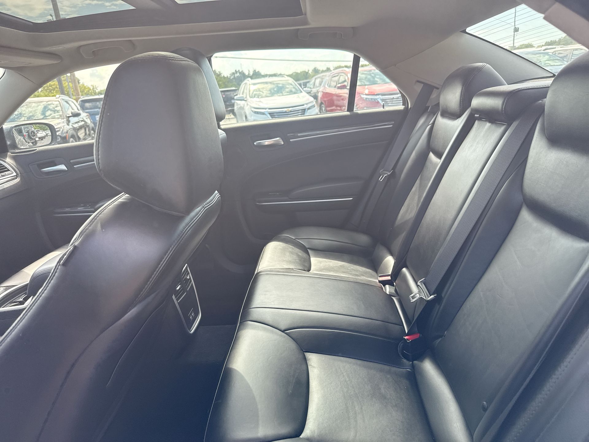 2022 Chrysler 300 Touring L
