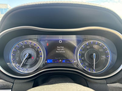 2022 Chrysler 300 Touring L