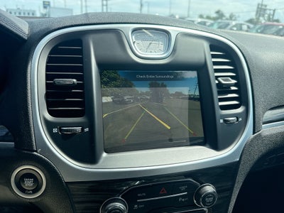 2022 Chrysler 300 Touring L