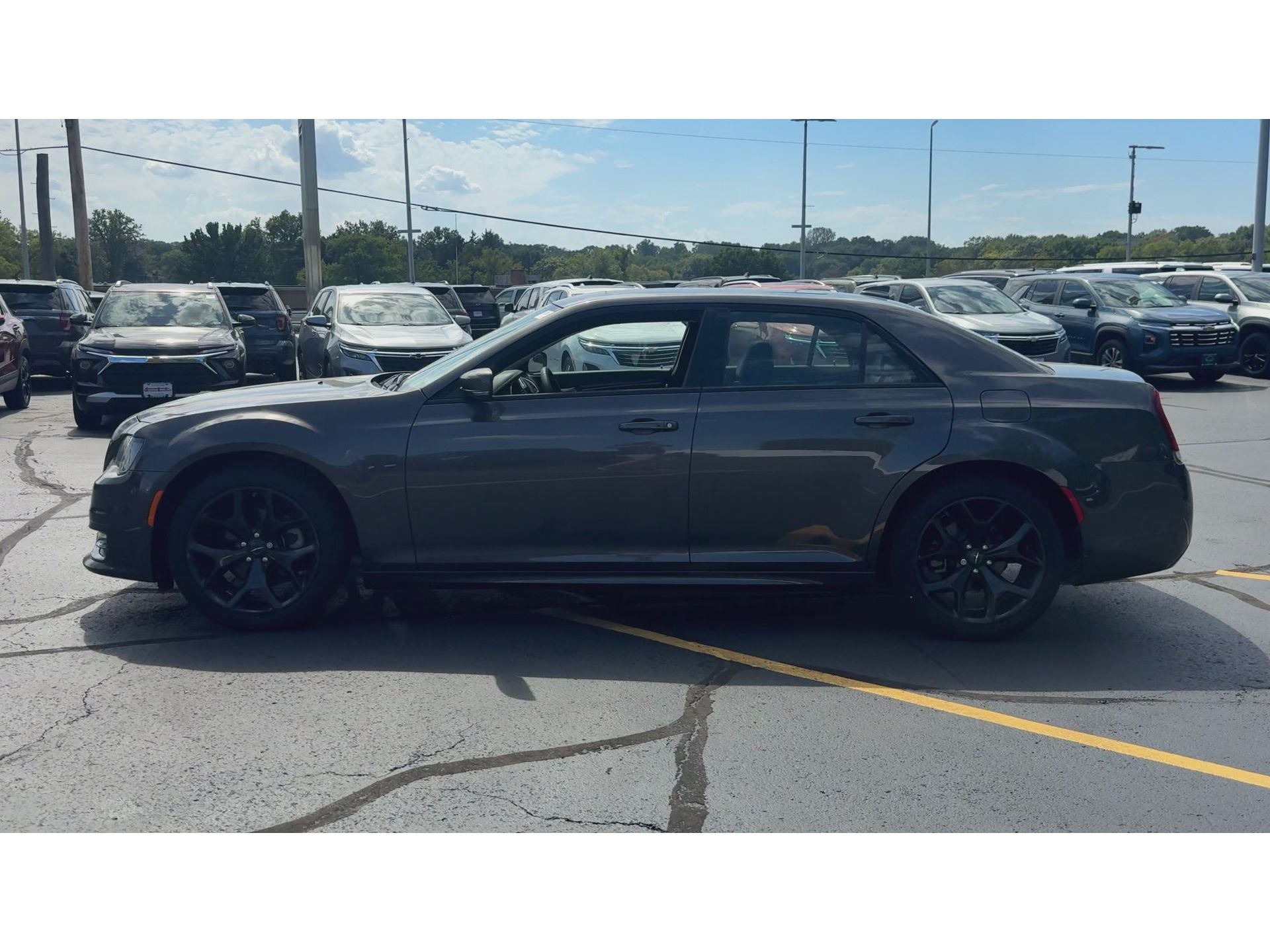 2022 Chrysler 300 Touring L
