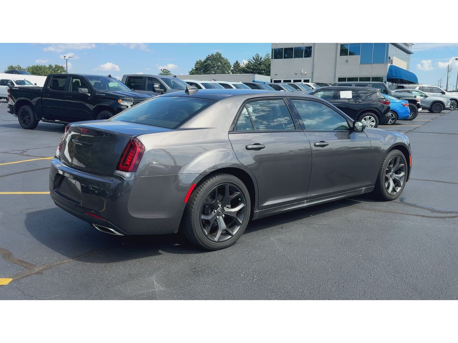 2022 Chrysler 300 Touring L