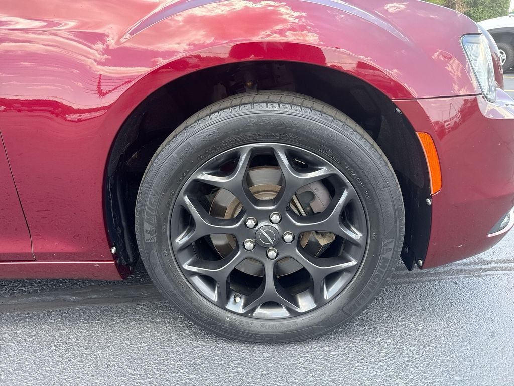 2019 Chrysler 300 Touring