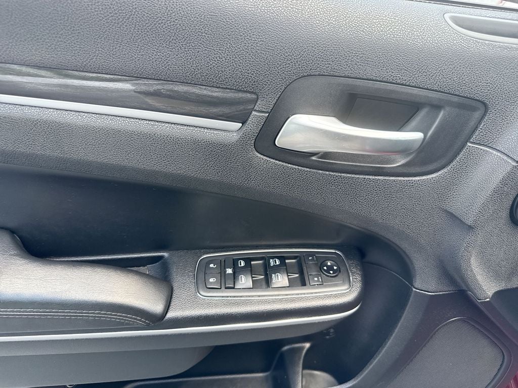 2019 Chrysler 300 Touring