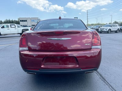 2019 Chrysler 300 Touring