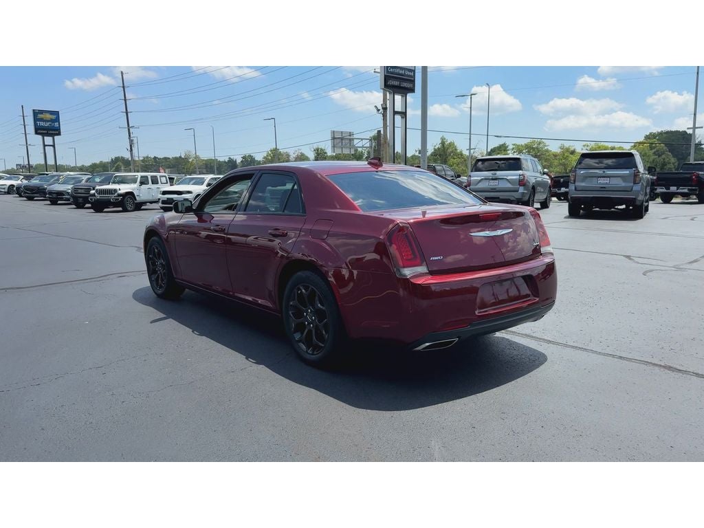2019 Chrysler 300 Touring