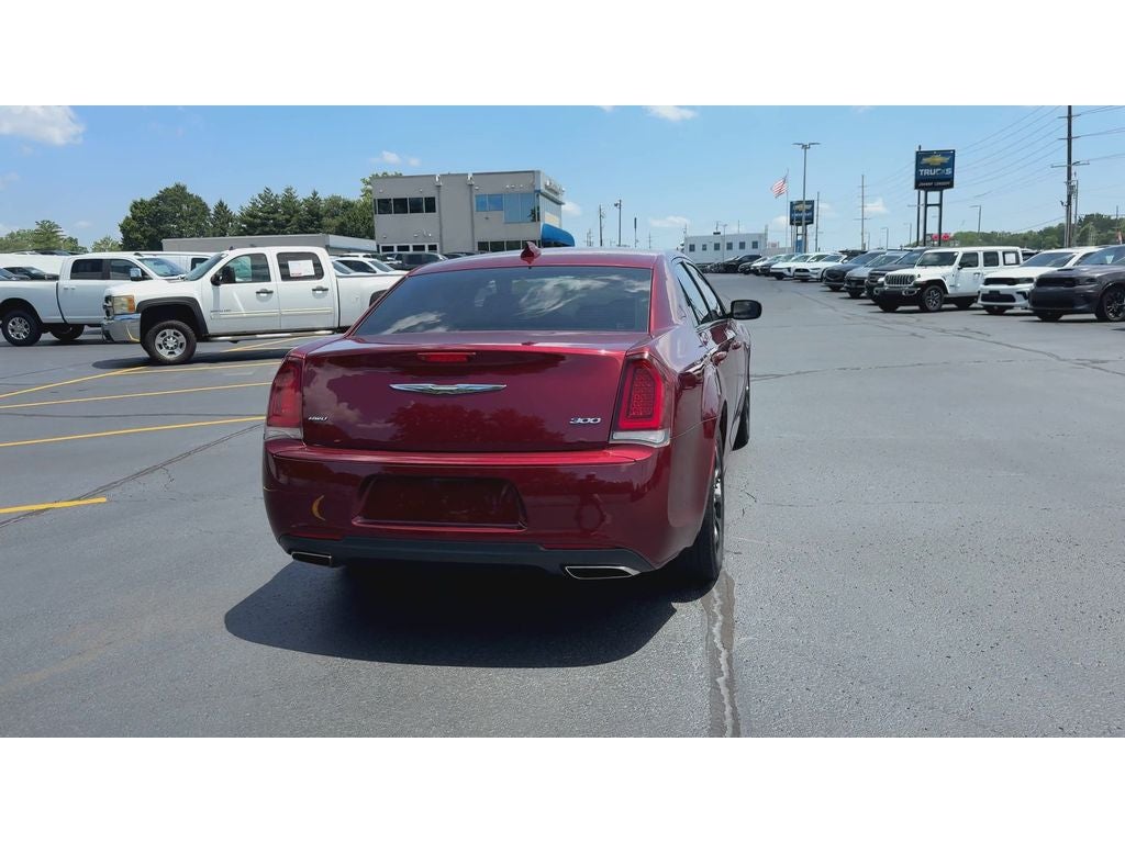 2019 Chrysler 300 Touring