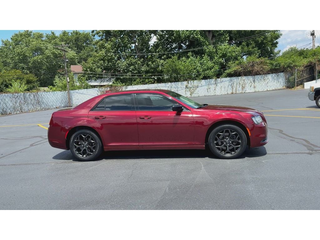 2019 Chrysler 300 Touring