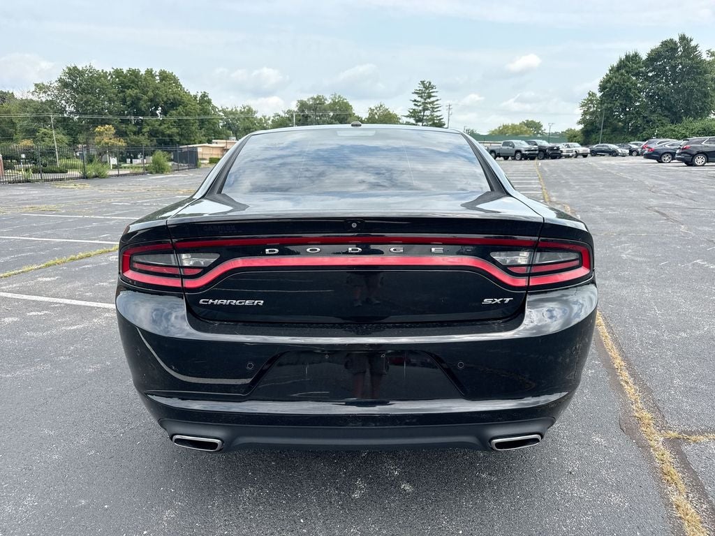 2018 Dodge Charger SXT RWD