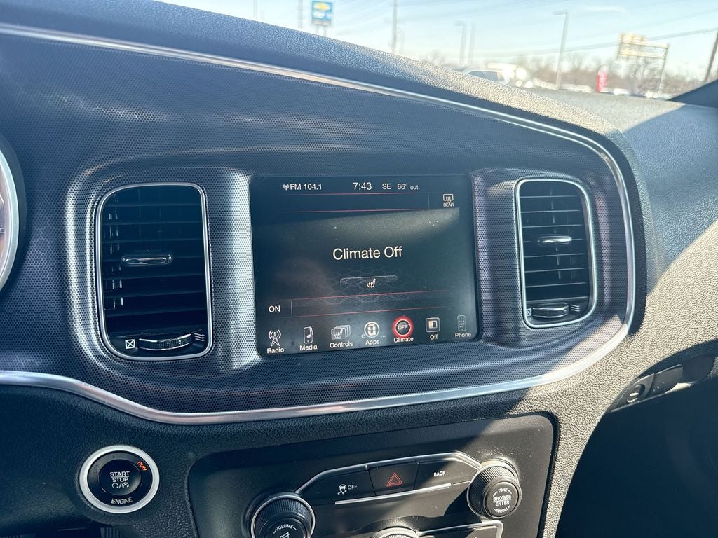 2016 Dodge Charger SXT