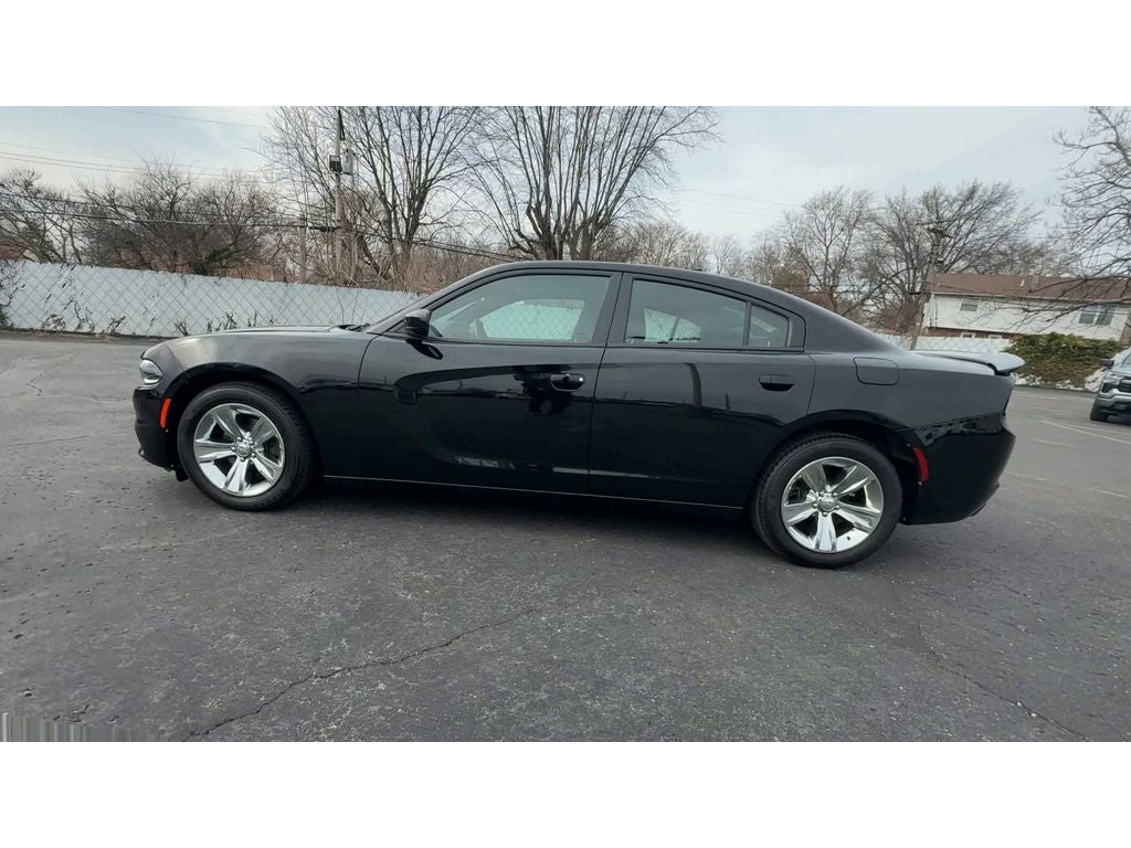 2016 Dodge Charger SXT