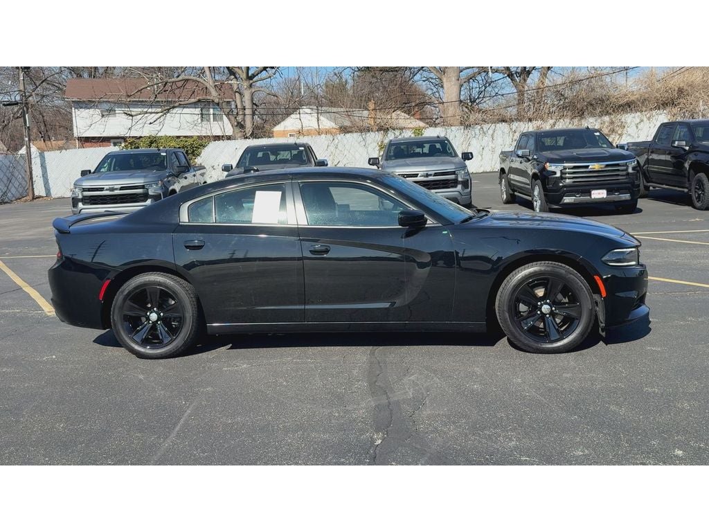2016 Dodge Charger SXT
