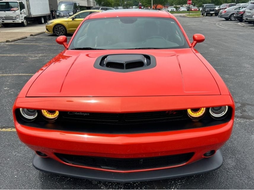 2016 Dodge Challenger 392 Hemi Scat Pack Shaker