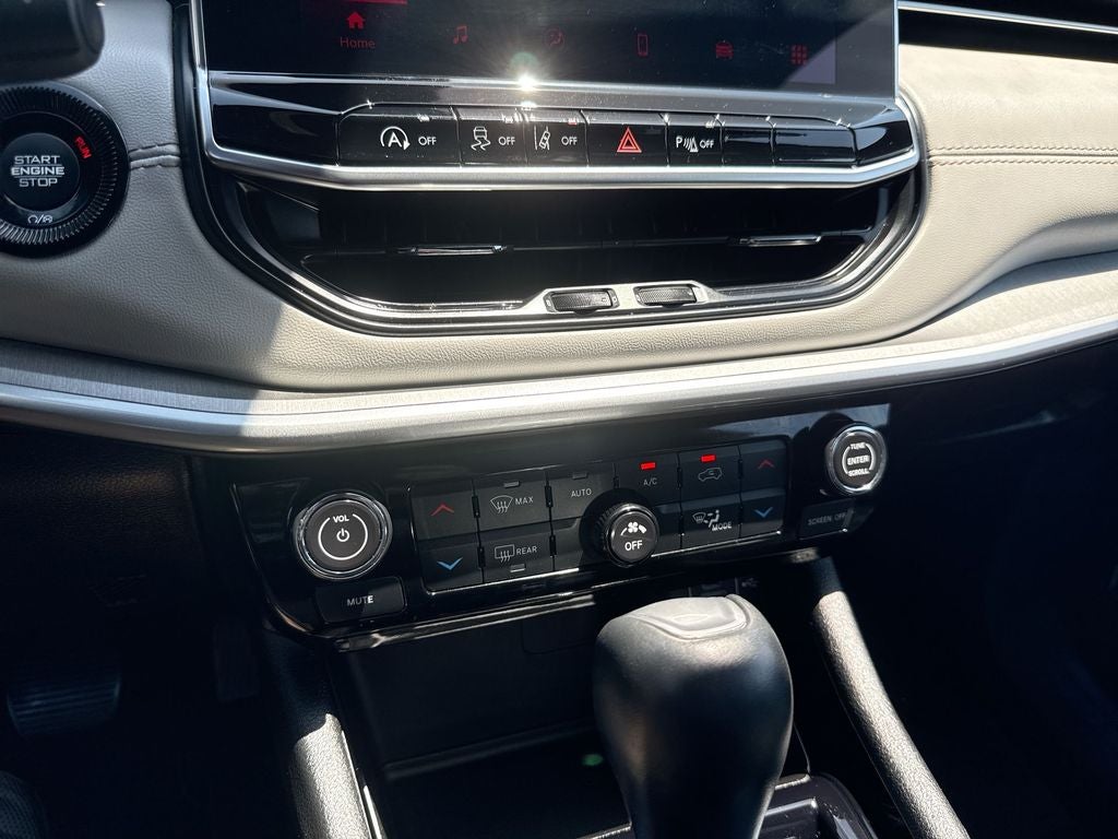 2025 Jeep Compass Limited - Photo 18
