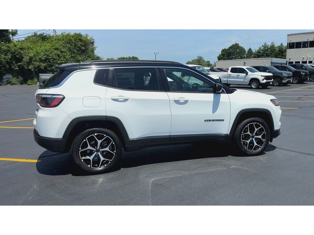 2025 Jeep Compass Limited - Photo 8