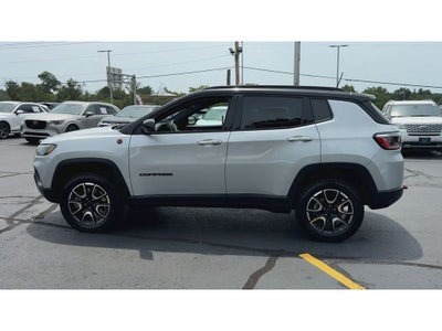 2025 Jeep Compass Trailhawk 4x4