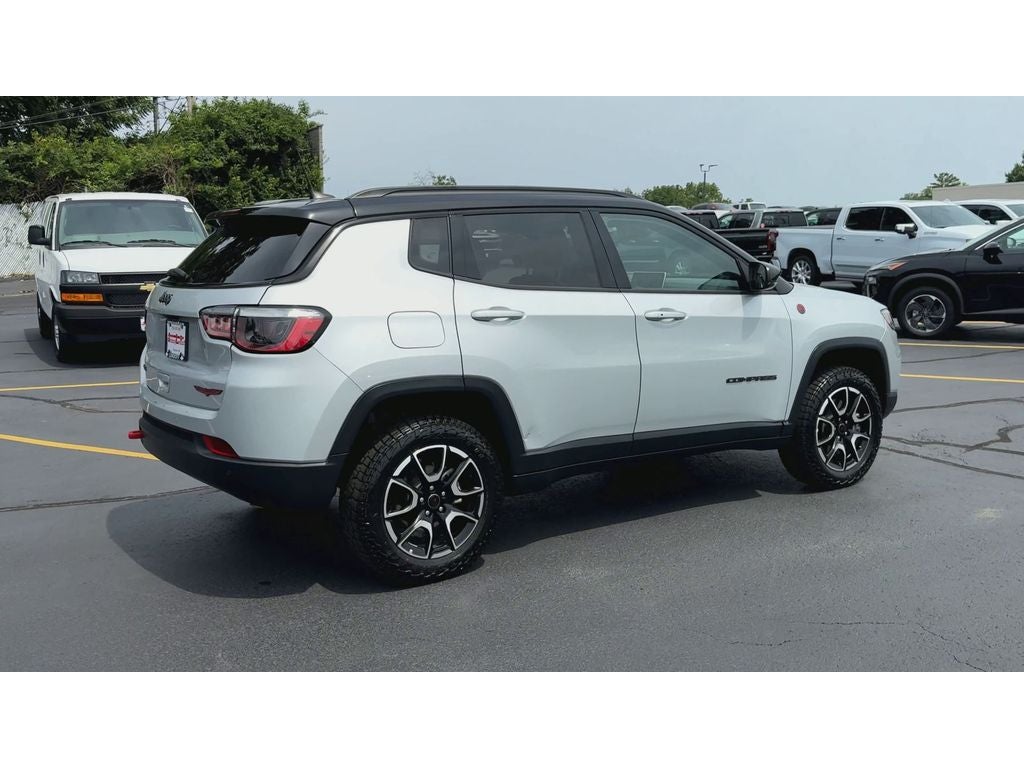 2025 Jeep Compass Trailhawk 4x4