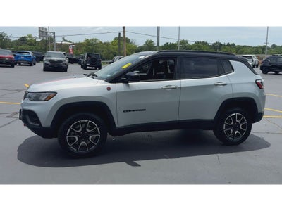 2025 Jeep Compass Trailhawk 4x4