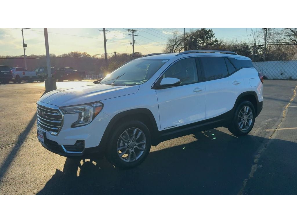 2024 GMC Terrain SLT