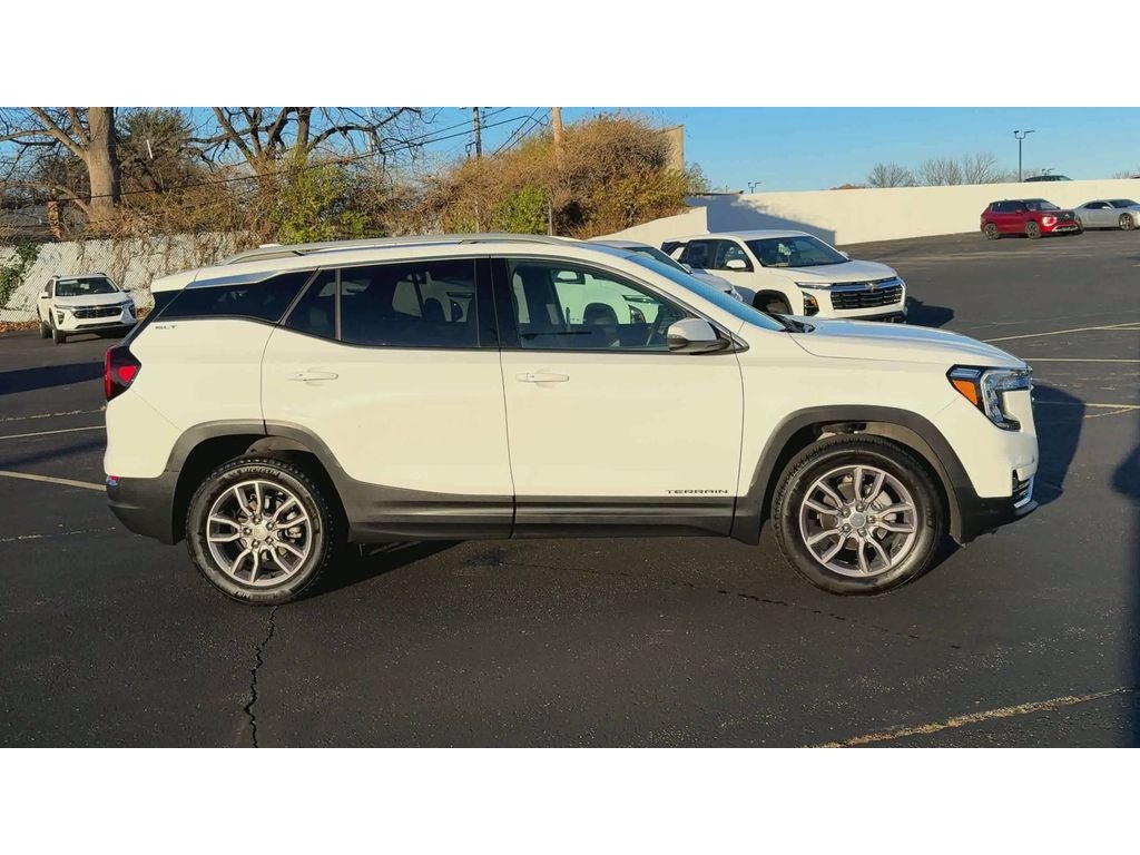 2024 GMC Terrain SLT