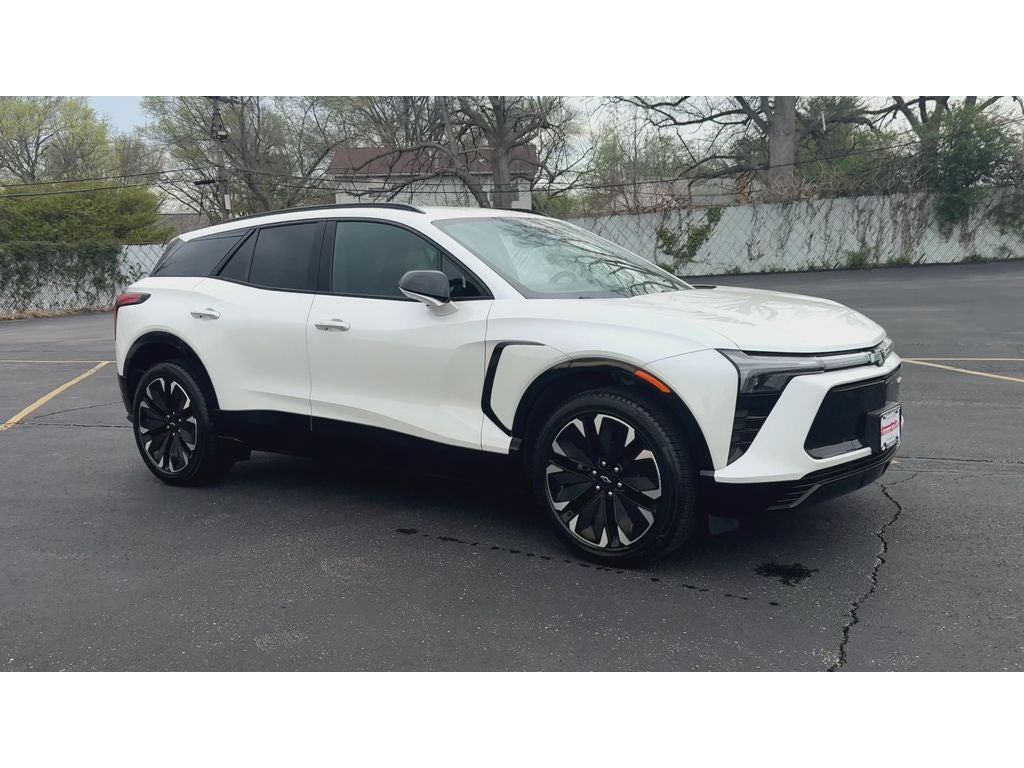 Used 2024 Chevrolet Blazer EV RS with VIN 3GNKDCRJ0RS185674 for sale in Florissant, MO
