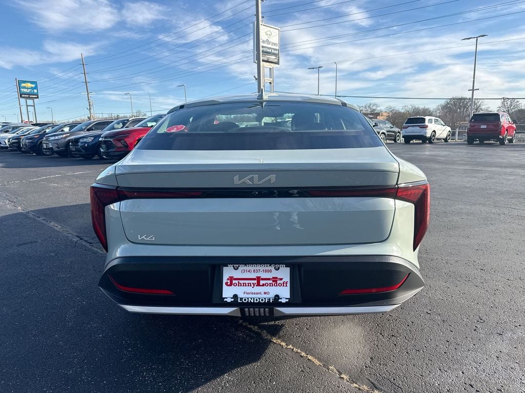 2025 Kia K4 LXS