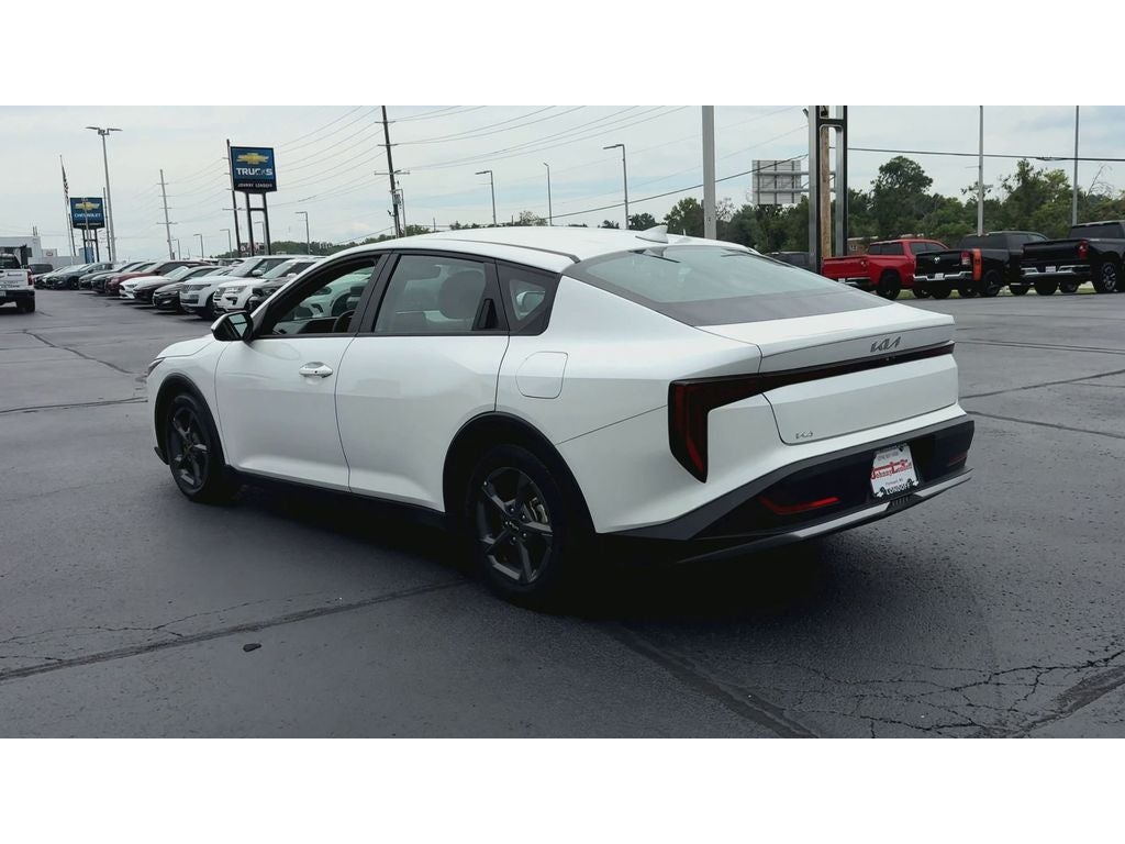 2025 Kia K4 LXS