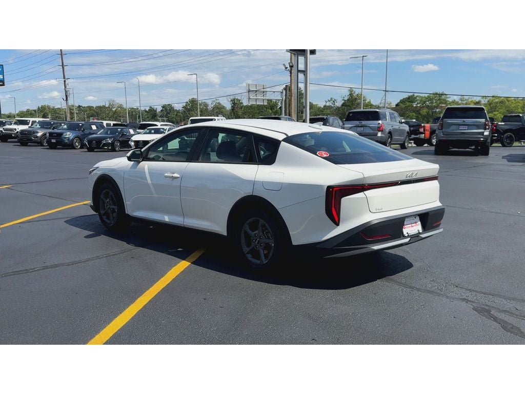 2025 Kia K4 LXS
