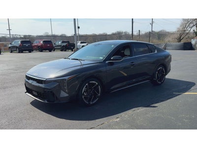 2025 Kia K4 GT-Line