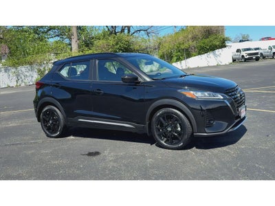 2023 Nissan Kicks SR Xtronic CVT