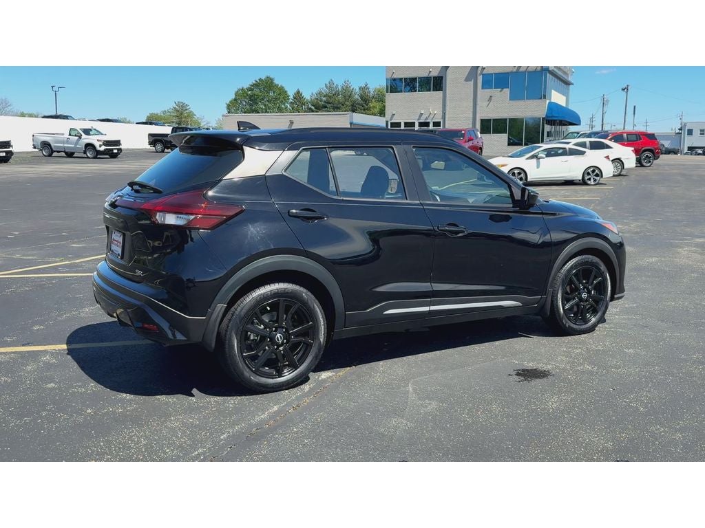 2023 Nissan Kicks SR Xtronic CVT