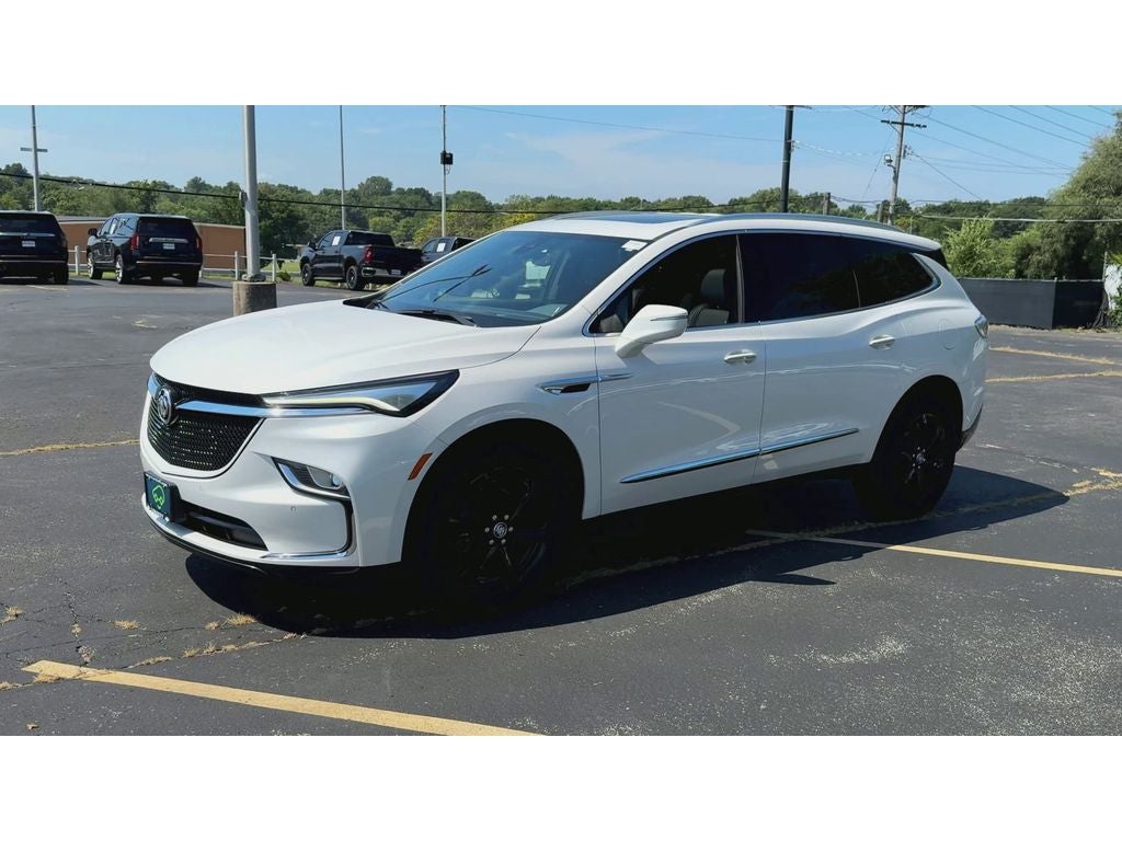 2023 Buick Enclave Essence
