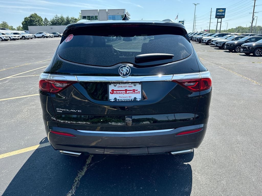 2023 Buick Enclave Essence