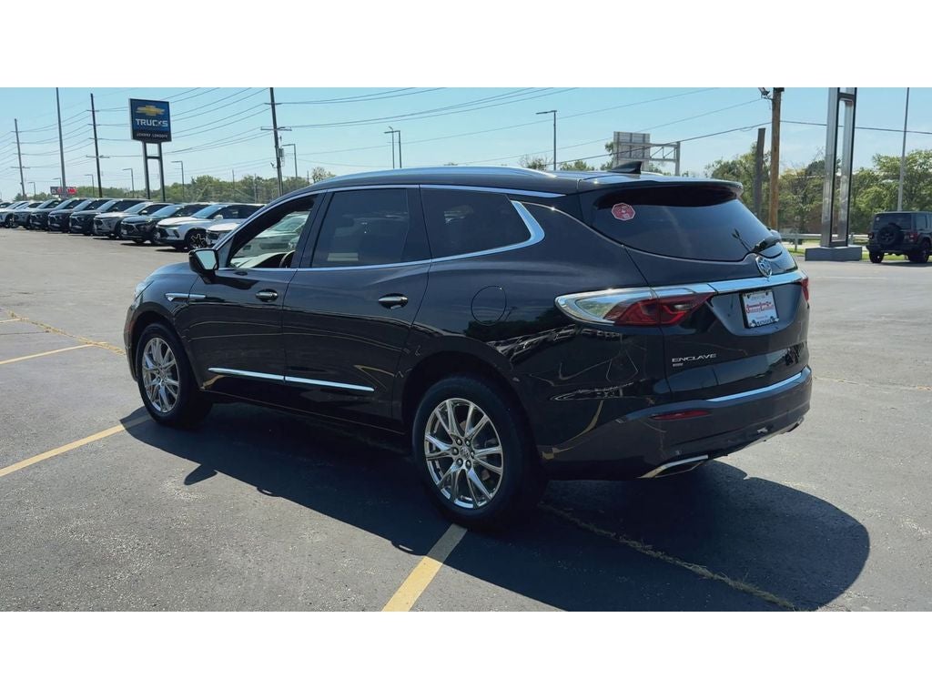 2023 Buick Enclave Essence