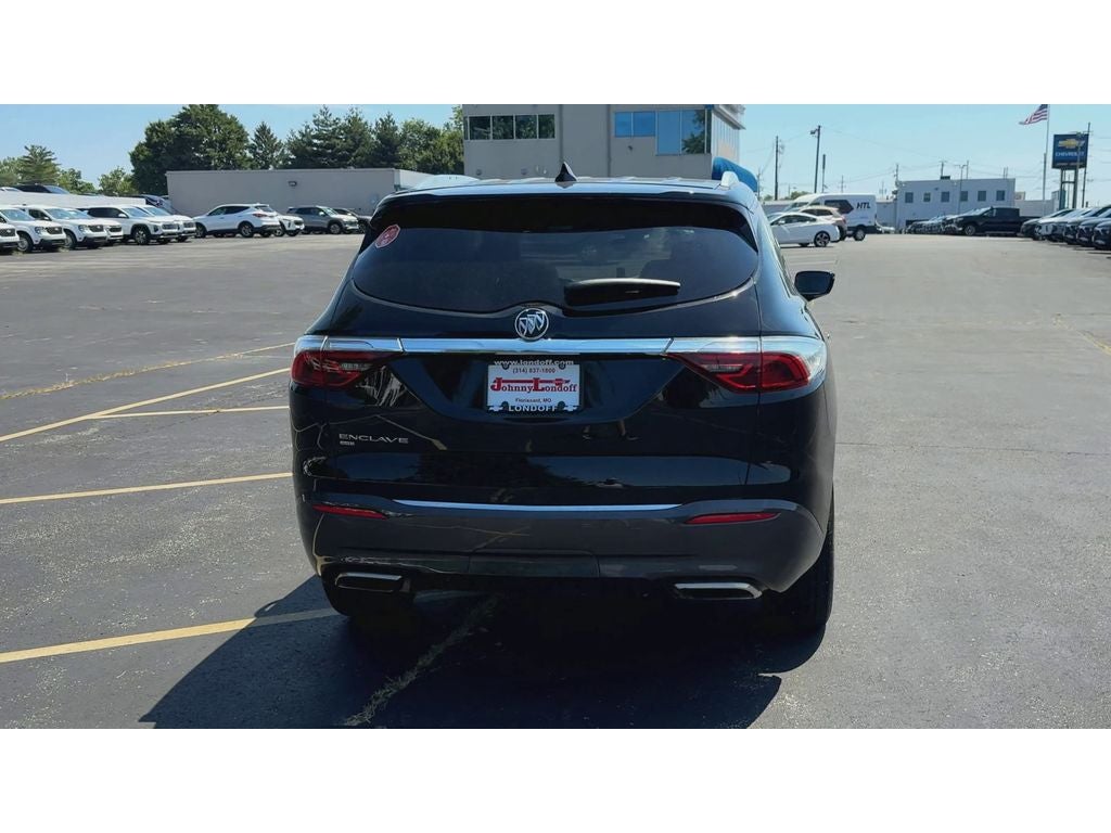 2023 Buick Enclave Essence